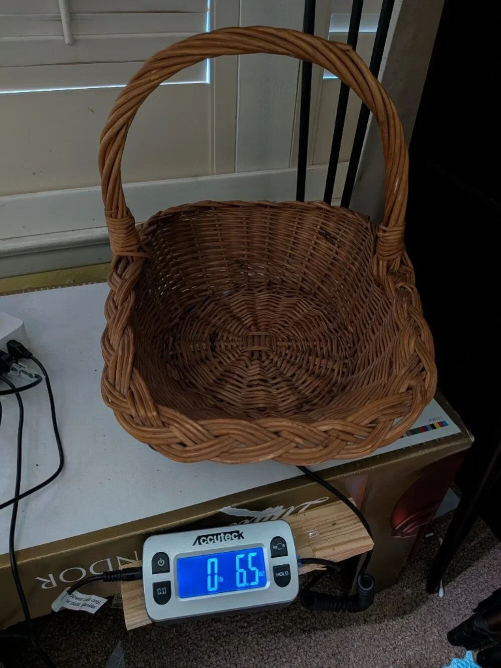 VTG Woven Wicker Basket Braided Rim Overhead Arch Handle Scoop Gathering Trug
